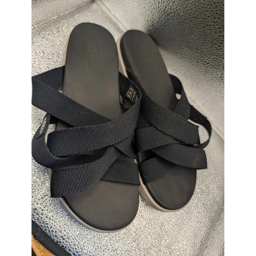 Keen Damaya Lattice Sandals Womens 9.5 Black Grey Strappy Slide 1022634
